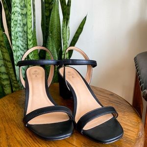 Strappy black heel sandal, fits size 7.5/8